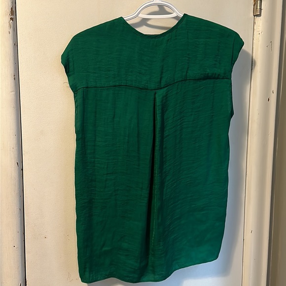 Zara- Trafaluc collection- emerald green satin like button up blouse with tie - Picture 4 of 4